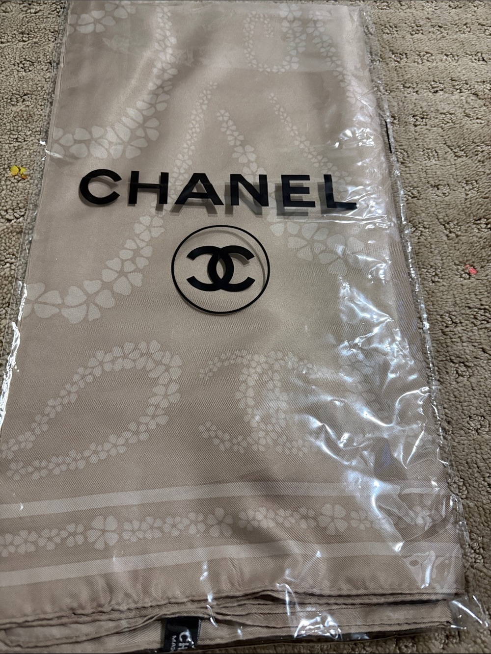 Chanel luxury vibes silky scarf 35x35‼️LAST ONE LEFT - Picture 5 of 5